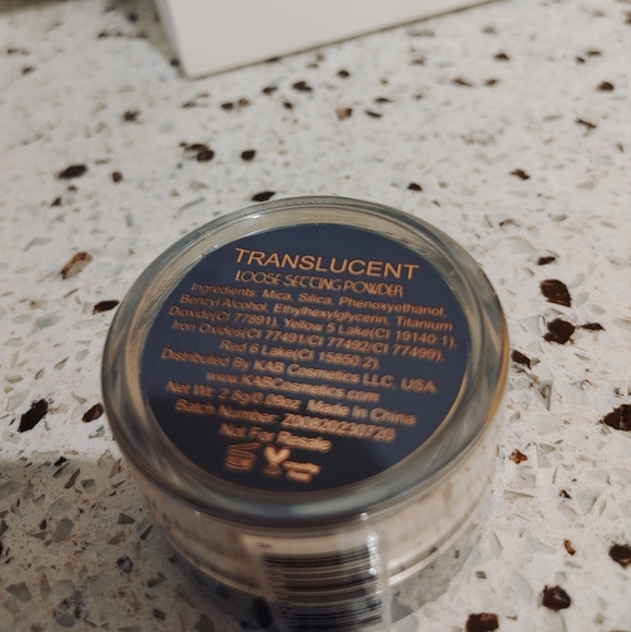 $10 or 5 /$25 Kab Cosmetics Loose Setting Powder Translucent 2.8g - Picture 3 of 3